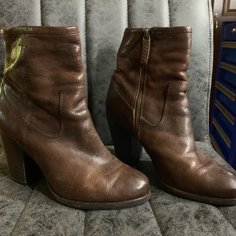 Frye boots 8